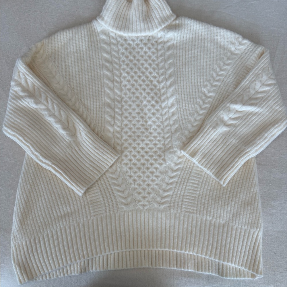 Express fishermen Cream Cable Knit oversized Ireland Turtleneck Sweater